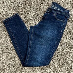 Women’s Old Navy skinny jeans